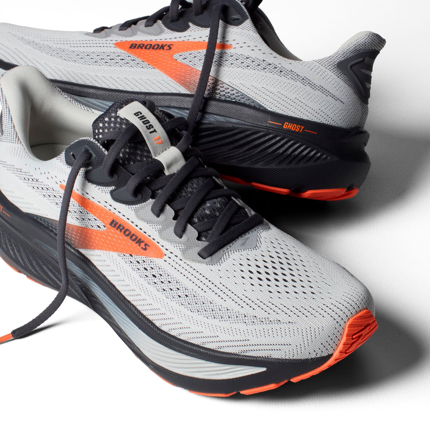 Brooks - Ghost 17 - Oyster Mushroom/Orange/Ebony