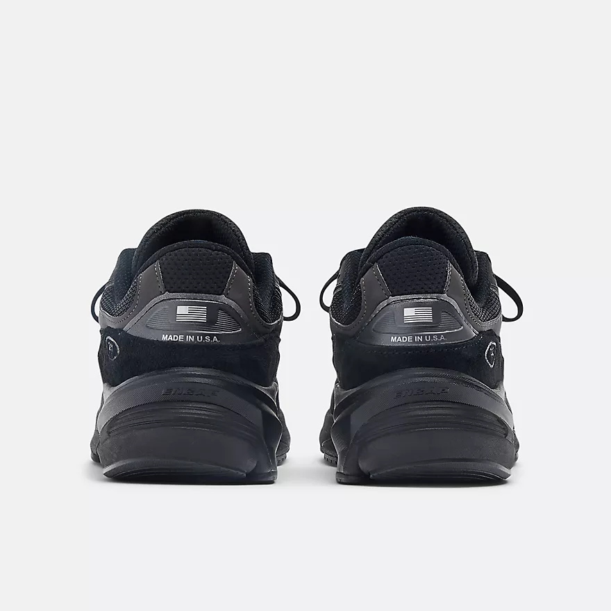 New Balance - Made in USA 990 v6 - Black