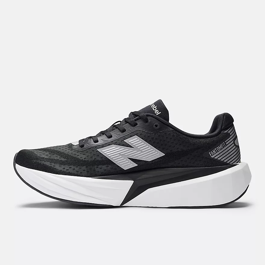 New Balance - Fuel Cell Rebel v5 - Black / nb 103 / White