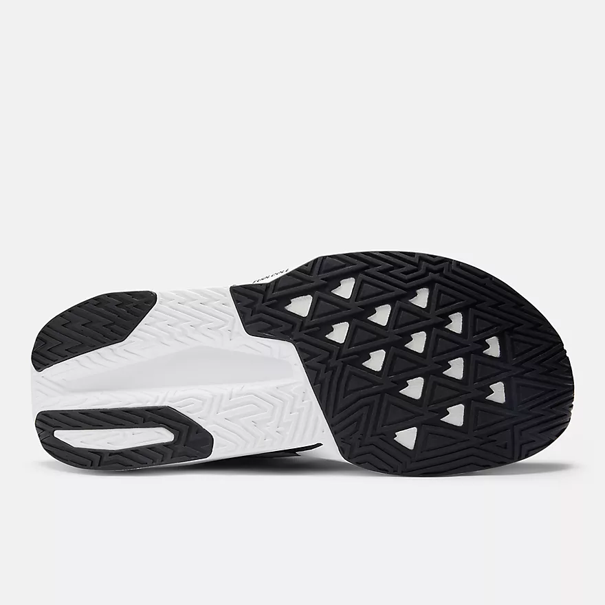 New Balance - Fuel Cell Rebel v5 - Black / nb 103 / White
